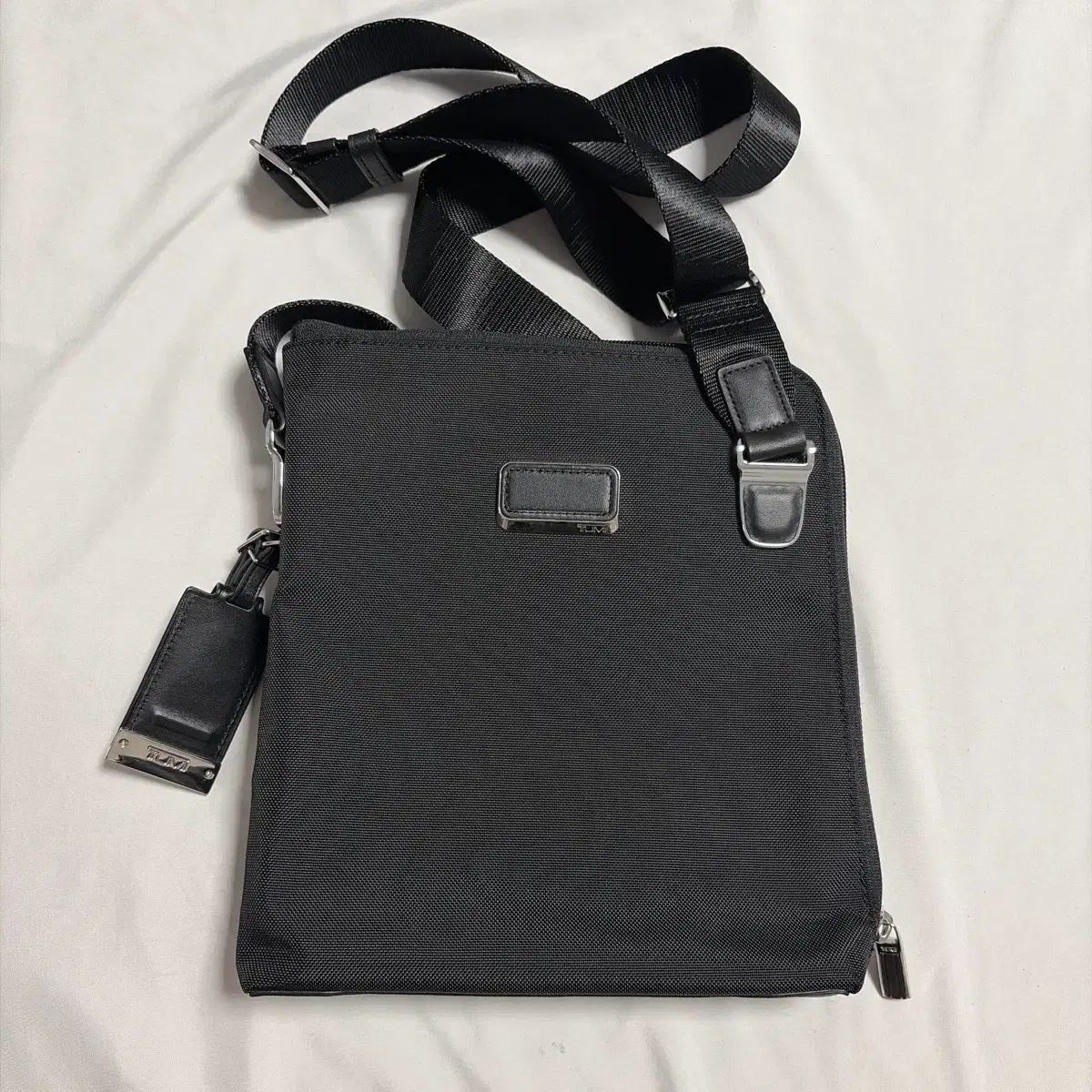 TUMI トゥミ ALPHA BRAVO クロスボディ ブラック 未使用】TUMI ALPHA 