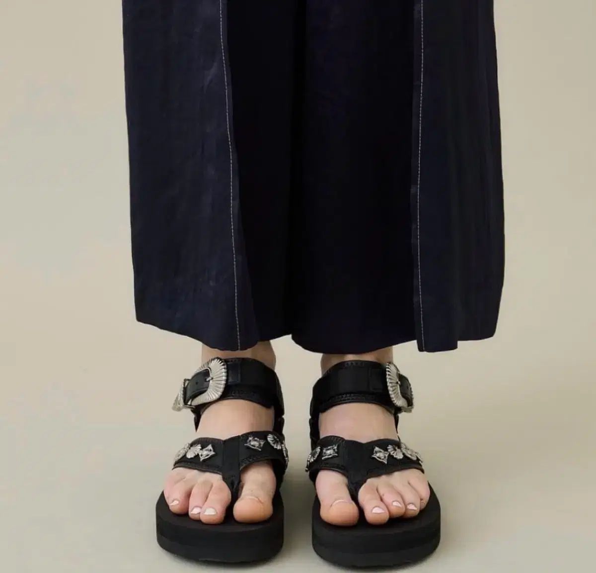 TOGA X Suicoke(スイコック) トゥーノ サンダル