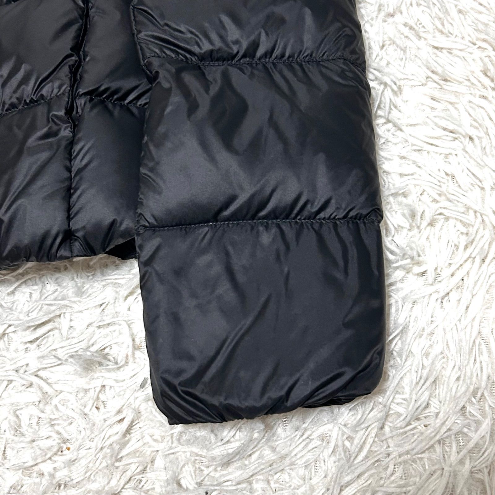 未使用級極美品 pyrenex ピレネックス CANNES カンヌ ノーカラーダウン