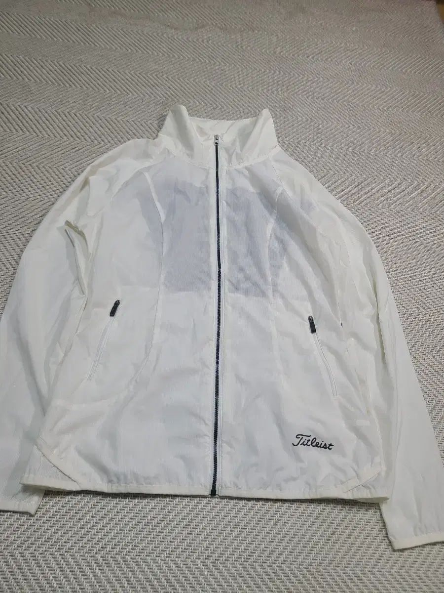 L)タイトリスト ゴルフ ジャケット 白