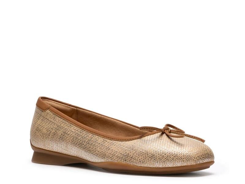 クラークス レディース シューズ パンプス Clarks Jazmynn Bow Ballet Flatan Woven Fabric タン