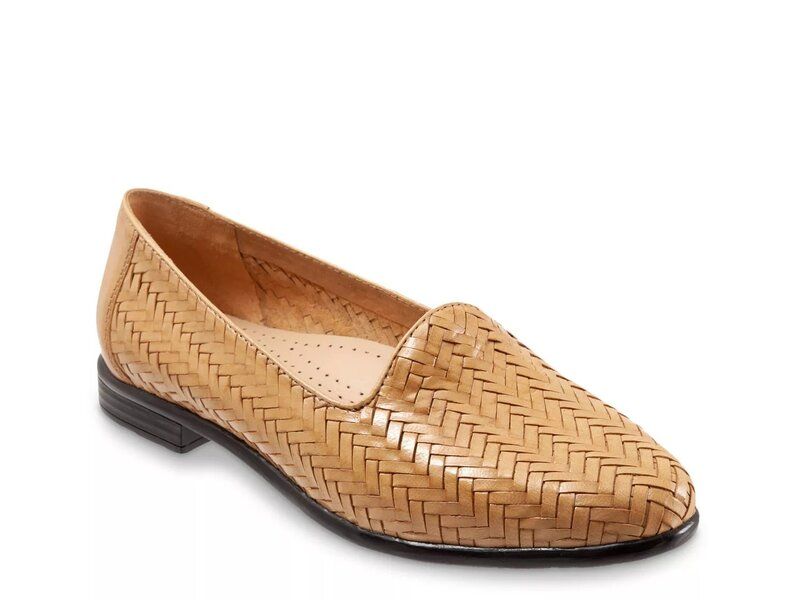 トロッターズ レディース シューズ スリッポン・ローファー Trotters Liz III SlipOn Beige ベージュ