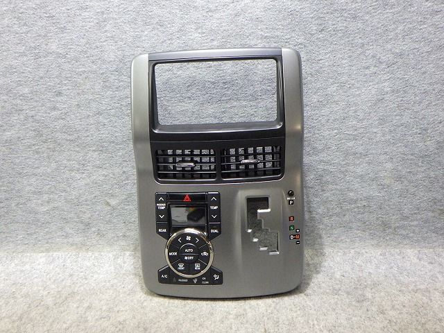 70系 ヴォクシー センターパネル エアコンスイッチパネル オーディオ