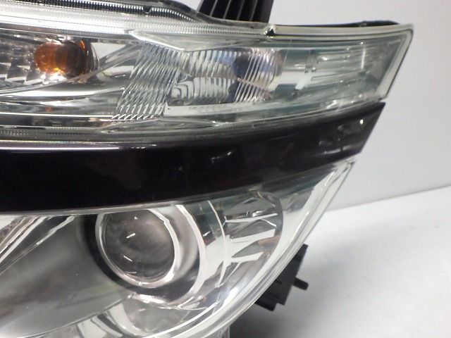 エルグランド 左ヘッドライト HID キセノン E52 PNE52 前期 AFS 100