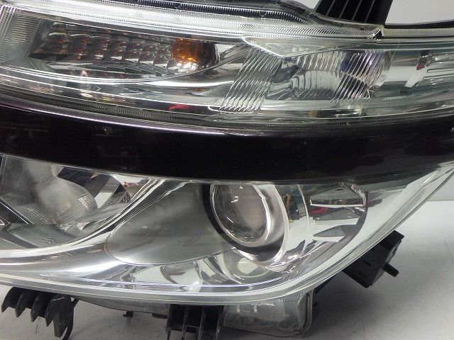 エルグランド 左ヘッドライト HID キセノン E52 PNE52 前期 AFS 100