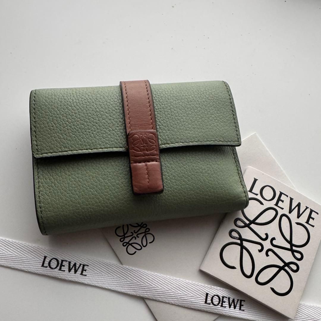 【美品】 486 LOEWE ロエベ 3つ折り財布