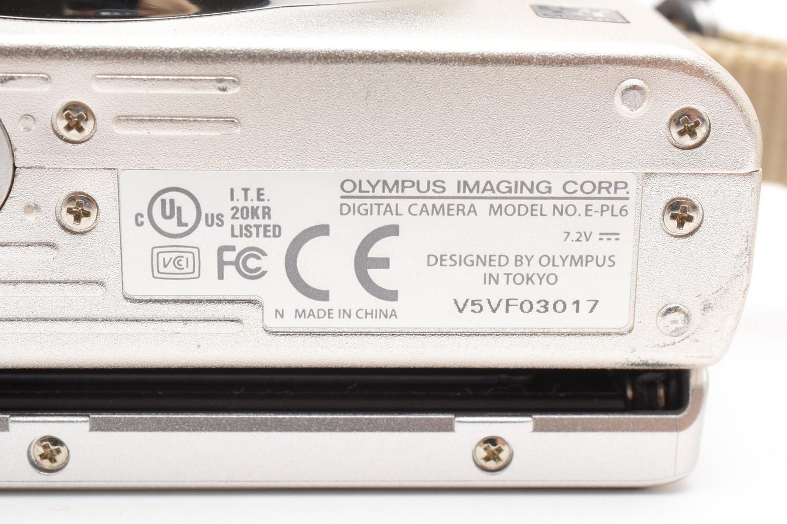 実用品 箱あり Olympus オリンパス PEN Lite E-PL6 シルバー ボディ