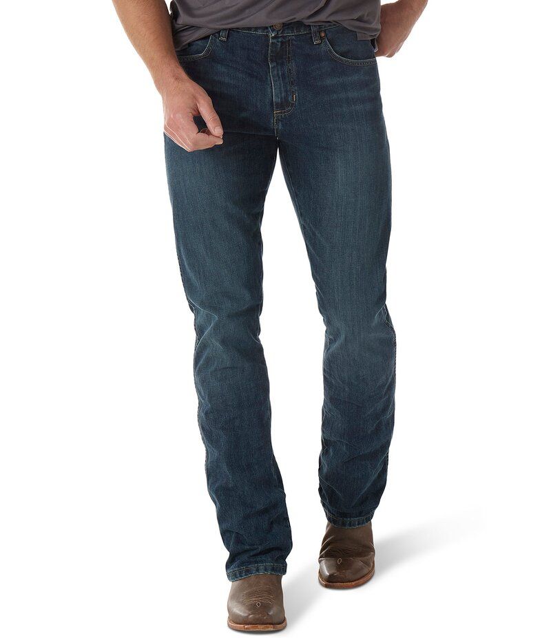 ラングラー メンズ ボトムス デニムパンツ スリムフィット ブーツカット ブーツ ジーンズ WranglerR RetroR Slim Fit Bootcut Jeans River Wash