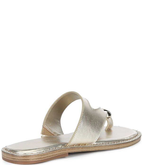 ジャンビニ レディース シューズ パンプス サンダル レザー Gianni Bini Warner Leather Toe Loop Hardware Flat Sandalsand Gold サンド