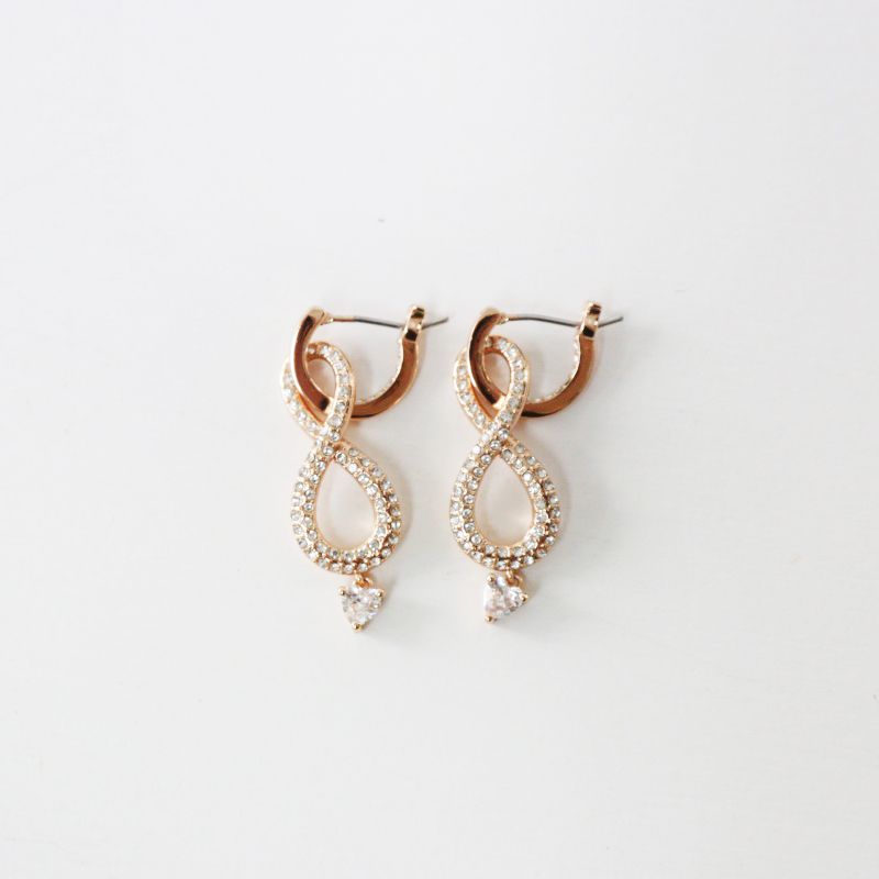 スワロフスキー swarovski インフィニティ ピアス ｜ゴールド系