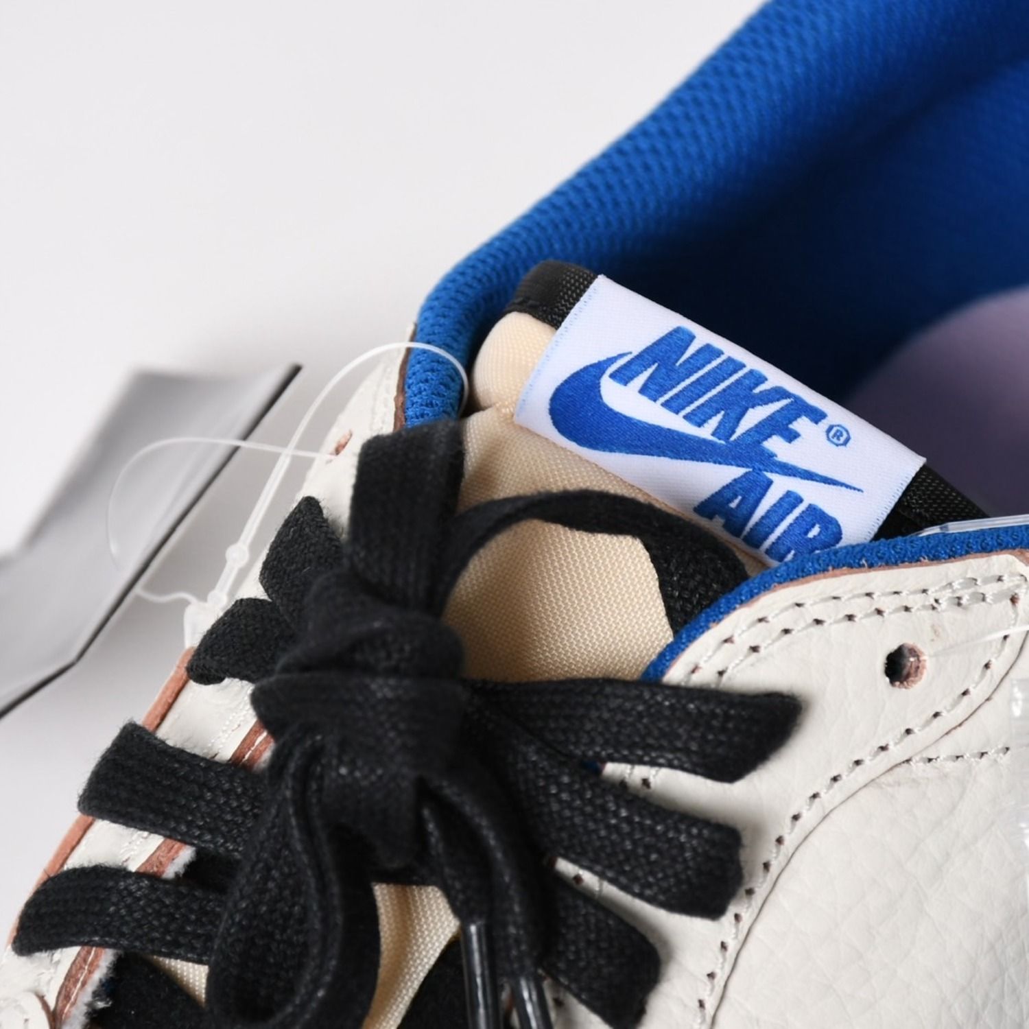 新品未使用 NIKE ナイキ × TRAVIS SCOTT × Fragment Design AIR JORDAN 