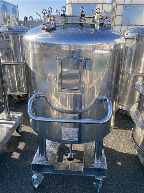 ステンレス容器 600L 移動式密閉タンク キャスター付【製薬・食品・化粧品工場用】SUS304【NBK製・4基あり】パレット付き