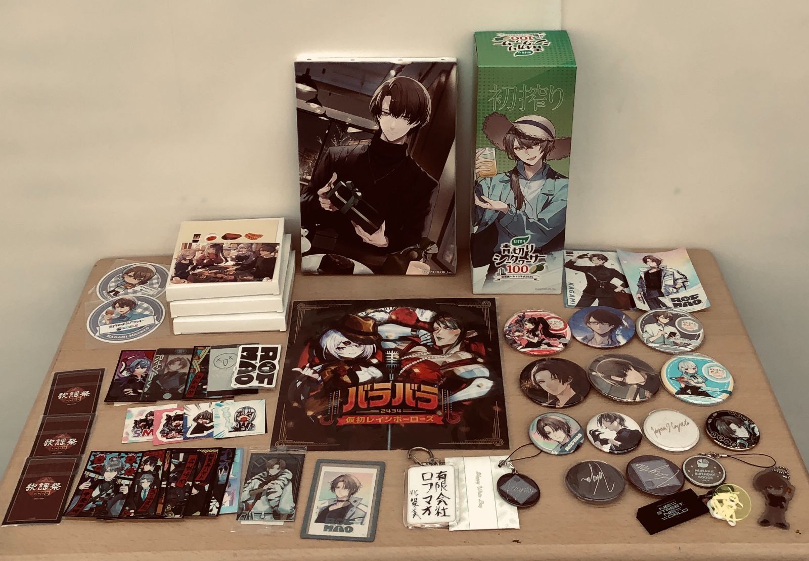 【中古・現状品】にじさんじ　VTuber　グッズ　４４点　まとめ売り　K-990