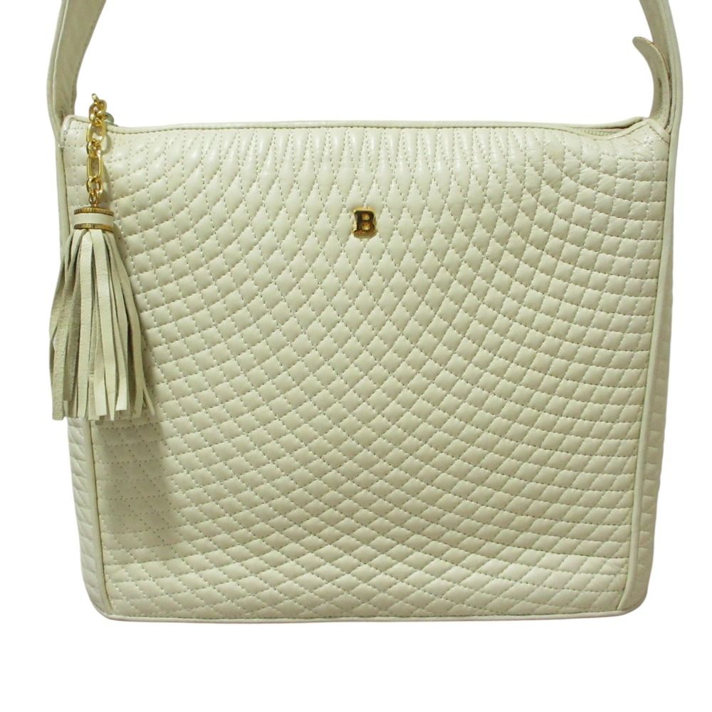 良品 BALLY バリー ロゴプレート レザー タッセル キルティング ショルダーバッグ 61064 ホワイト レディース 古着 中古 USED