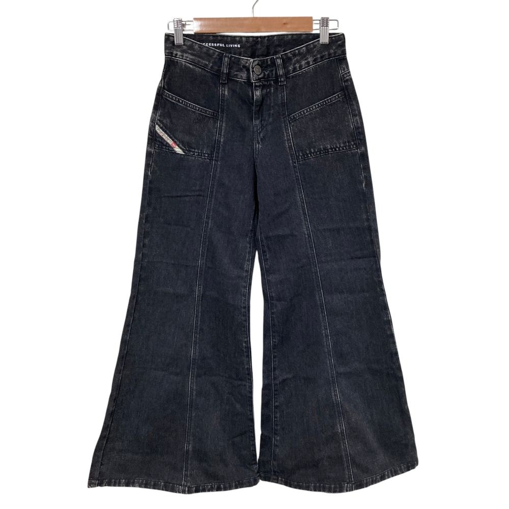 美品 DIESEL ディーゼル D-AKII Bootcut And Flare Jeans ワイド フレア デニムパンツ ジーンズ A12811 W23 ブラック レディース 古着 中古 USED
