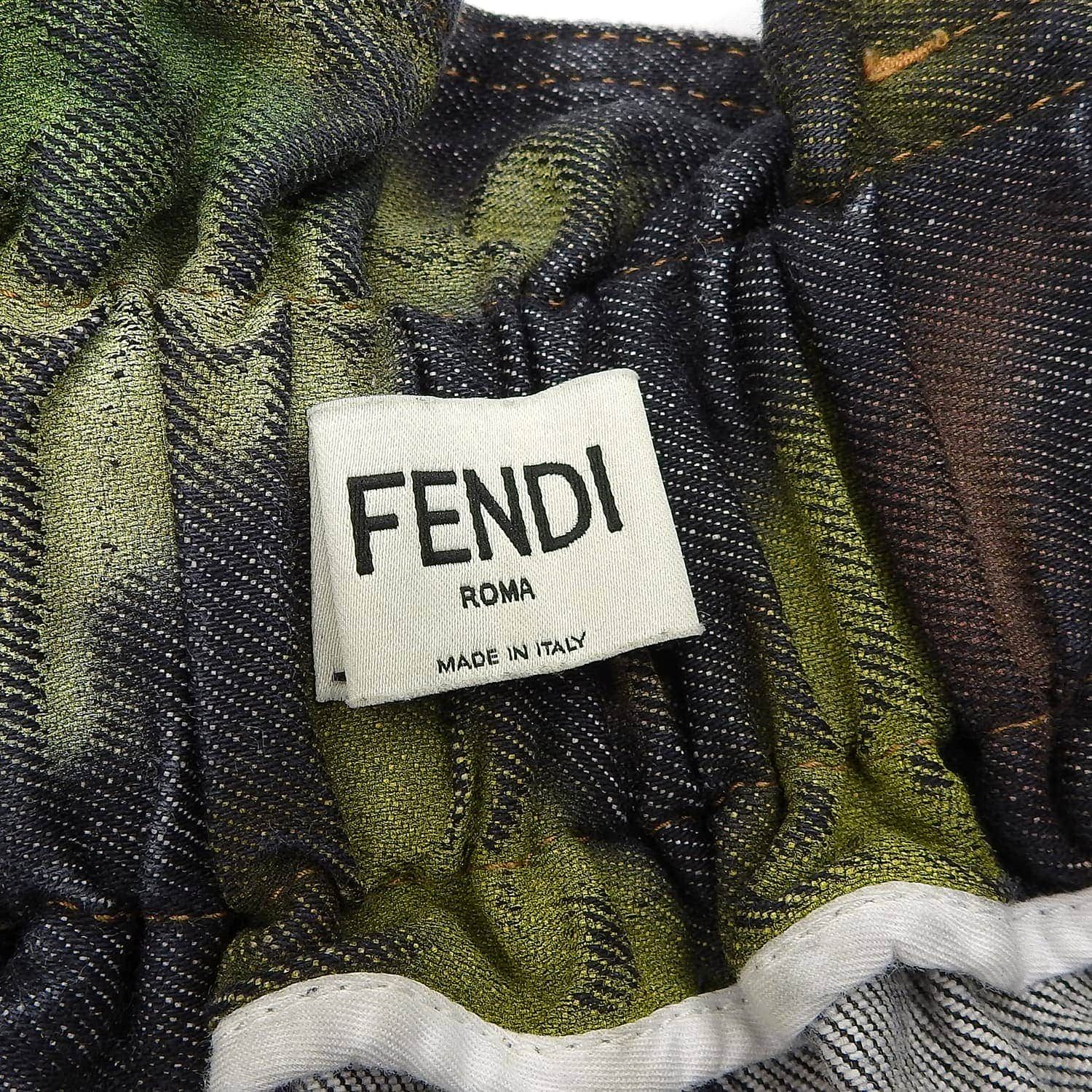 極美品 フェンディ FENDI パンツ デニムパンツ ショートパンツ