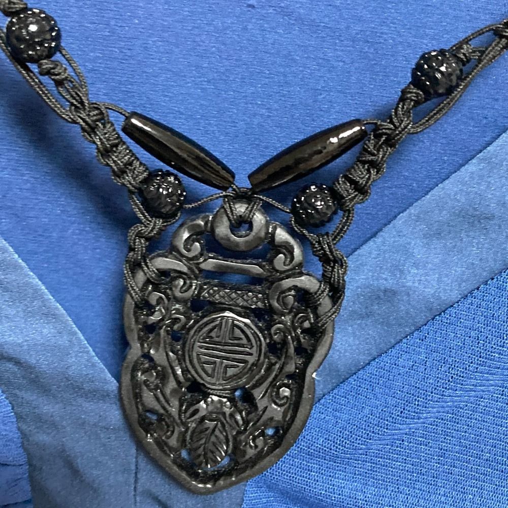 美品 VIVIENNE TAM ヴィヴィアンタム パワーネット ネックレス付き