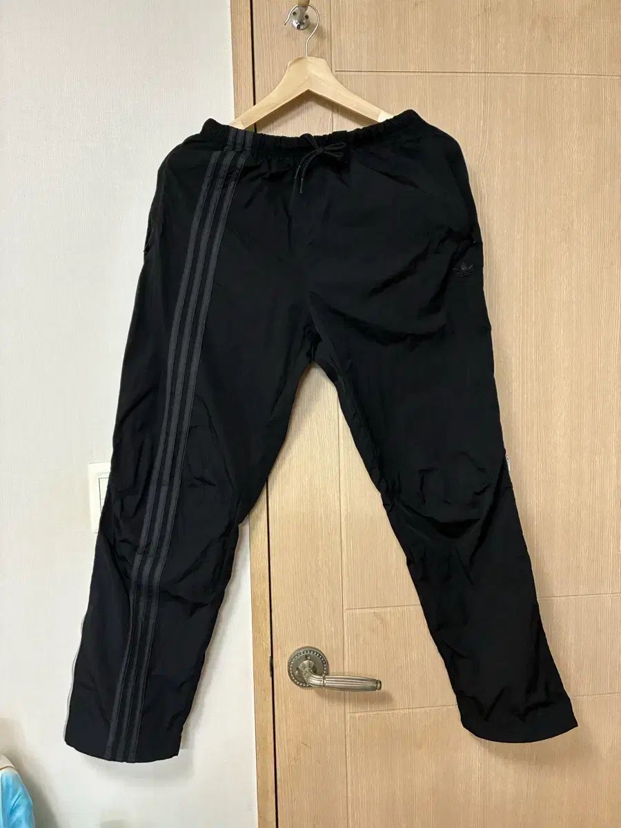 M adidas アディダス サイド ジッパー メッシュ パンツ ブラック