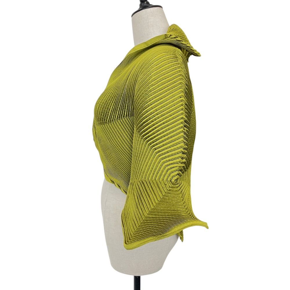 新品同様 ISSEY MIYAKE イッセイミヤケ 3D スチームストレッチ