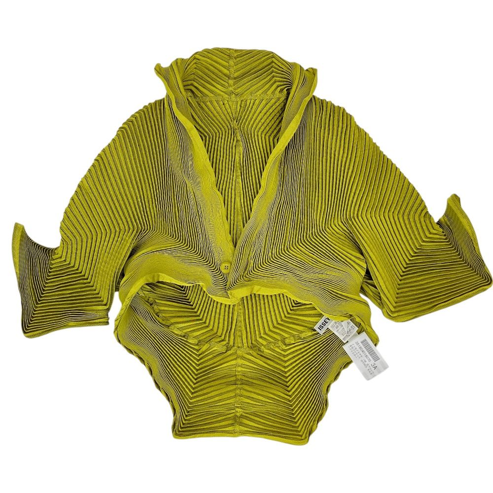 新品同様 ISSEY MIYAKE イッセイミヤケ 3D スチームストレッチ