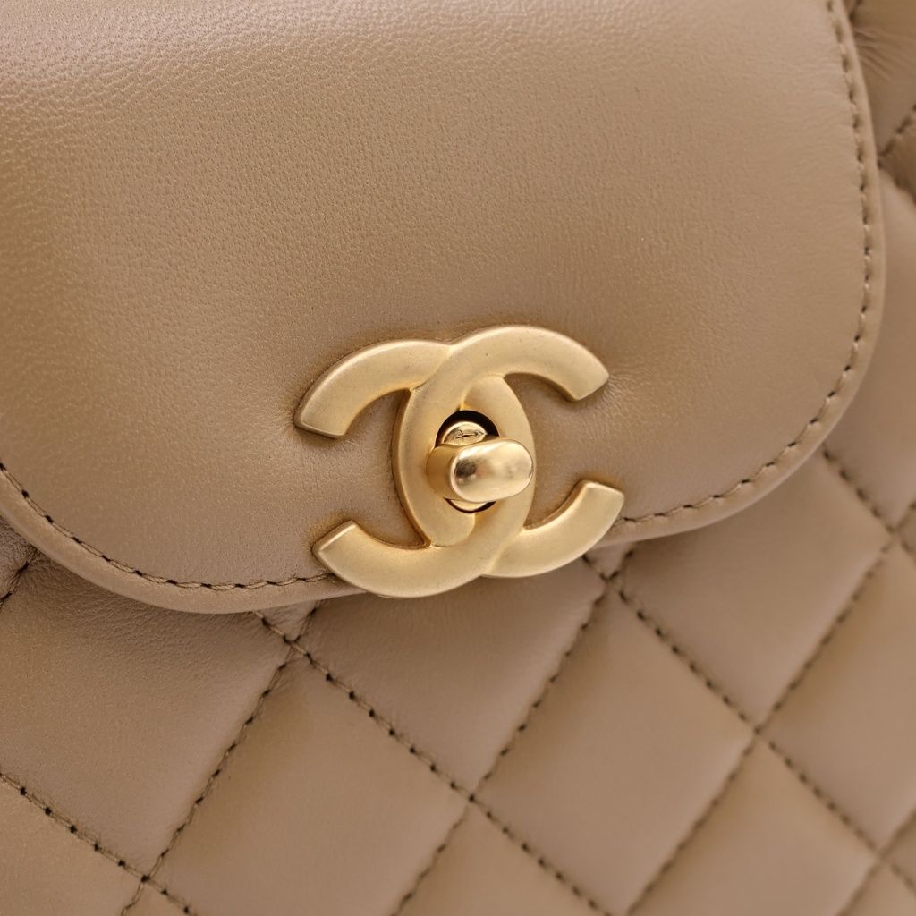 CHANEL (シャネル) マトラッセ ミニショッピング ラムスキン ゴールド