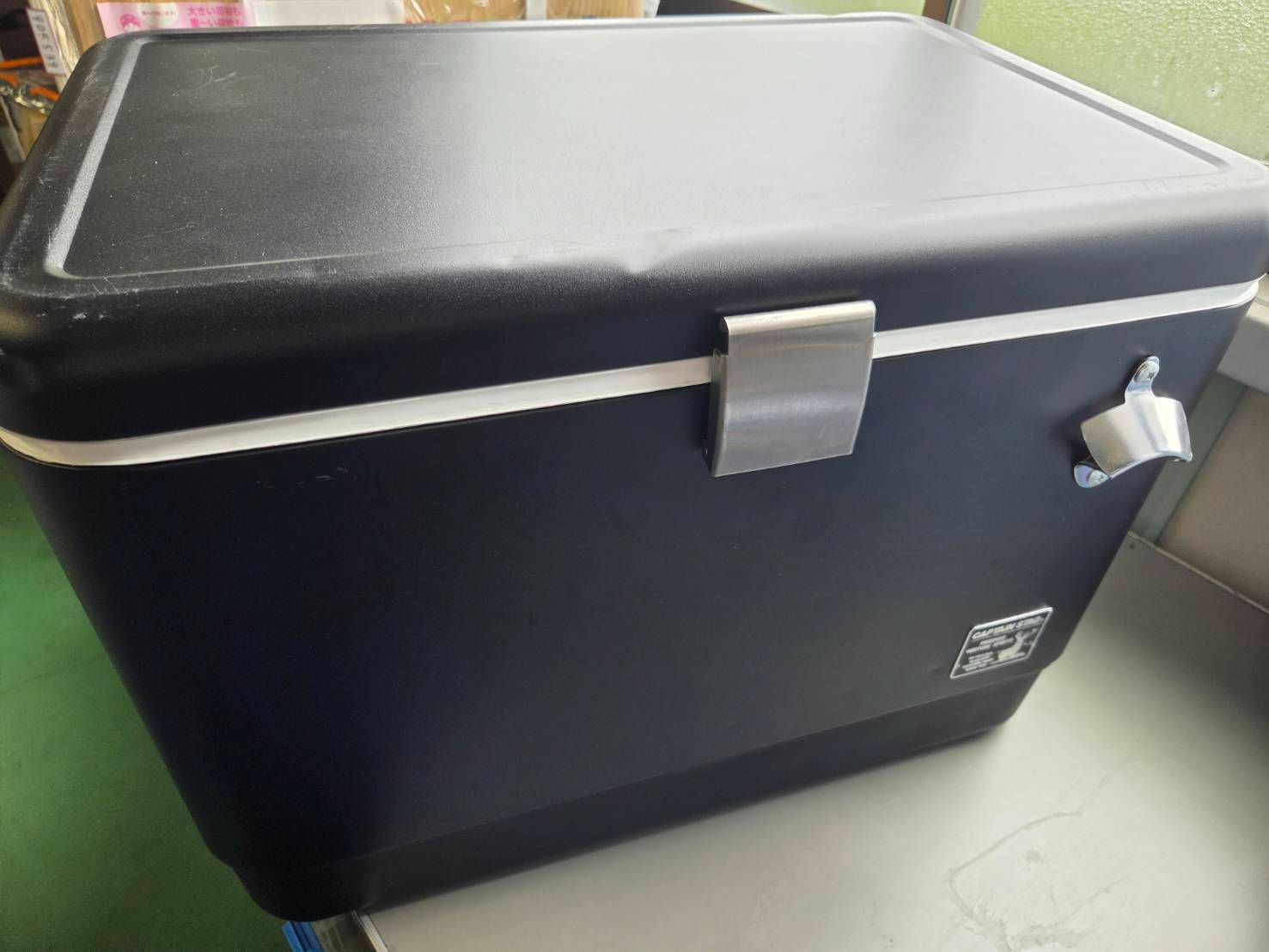 キャプテンスタッグ保冷専用クーラーボCSブラックベルスチールフォームクーラー５１L