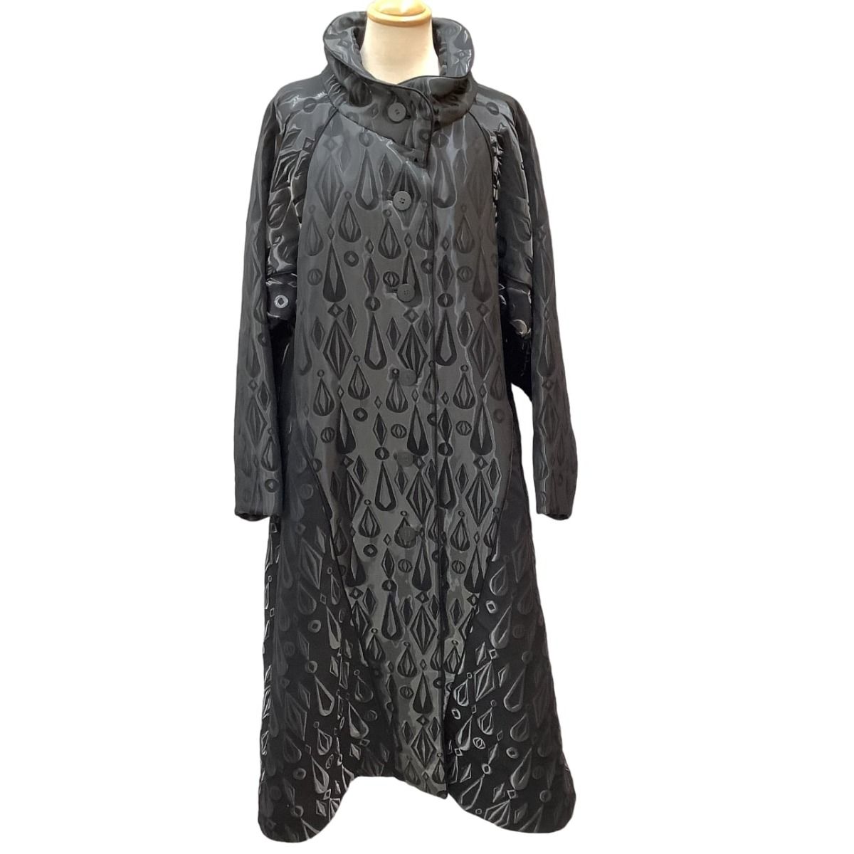 ♪♪ISSEY MIYAKE FETE イッセイミヤケ レア ロングコート オーナメント柄 SIZE 2 IF84FA710 ブラック
