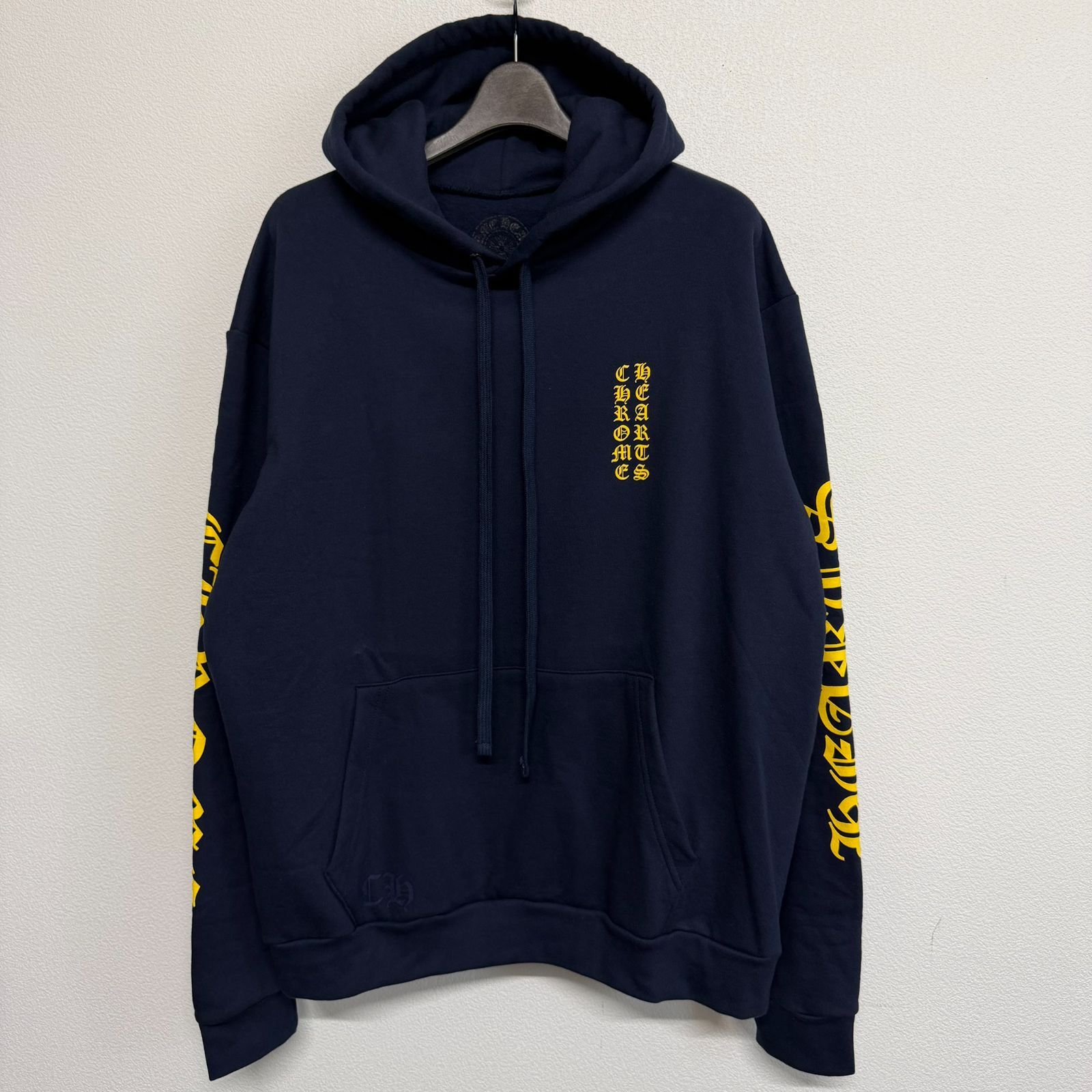 CHROME HEARTS Vertical クロムハーツ バーティカル ロゴ オンライン限定 紺 ネイビー 黄色 イエロー 長袖 フーディー パーカー トップス Mサイズ 新品未使用 2741