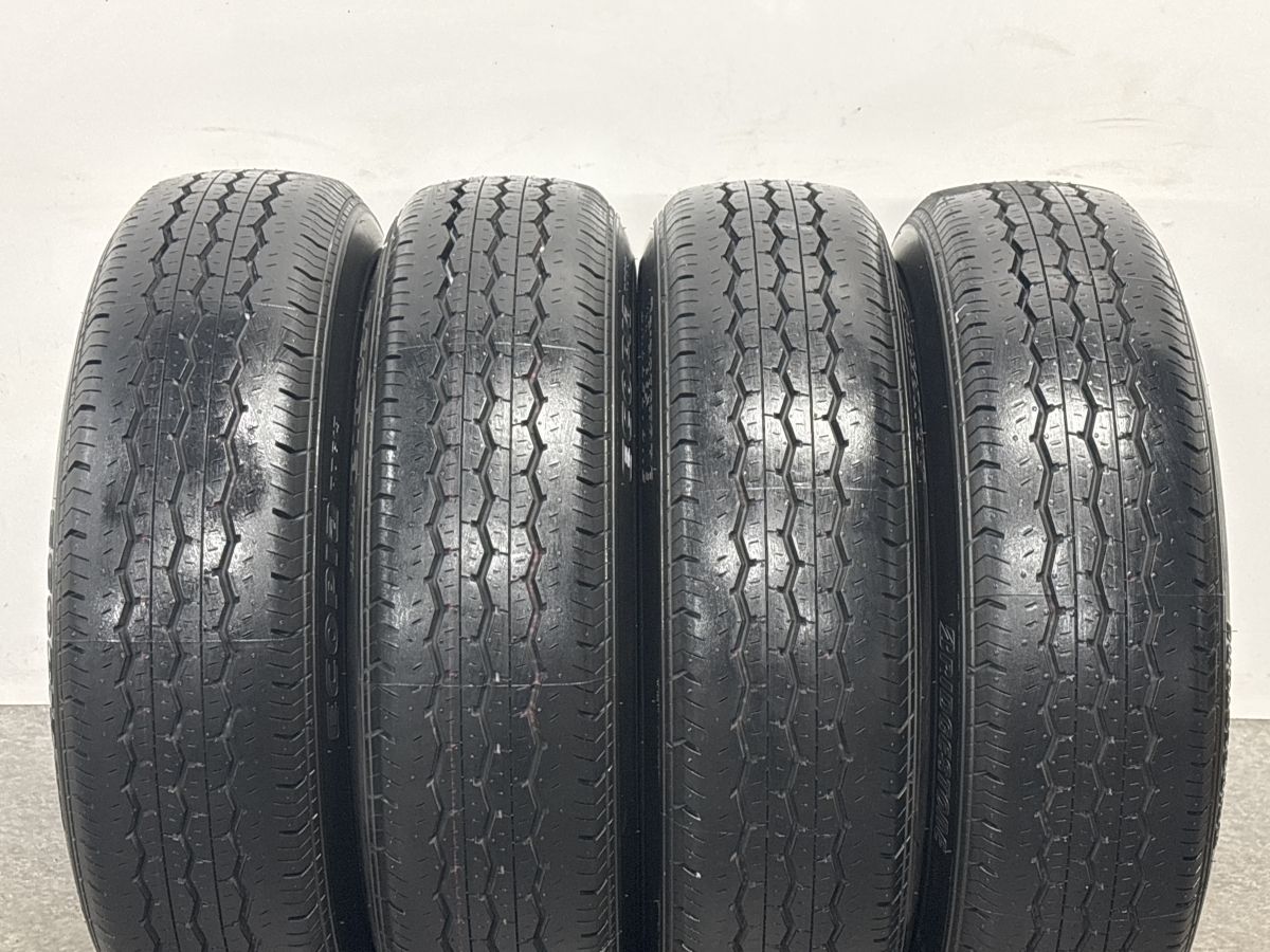 2026年製 バリ溝 美品】トヨタ 200 ハイエース 純正 15in 6J +35