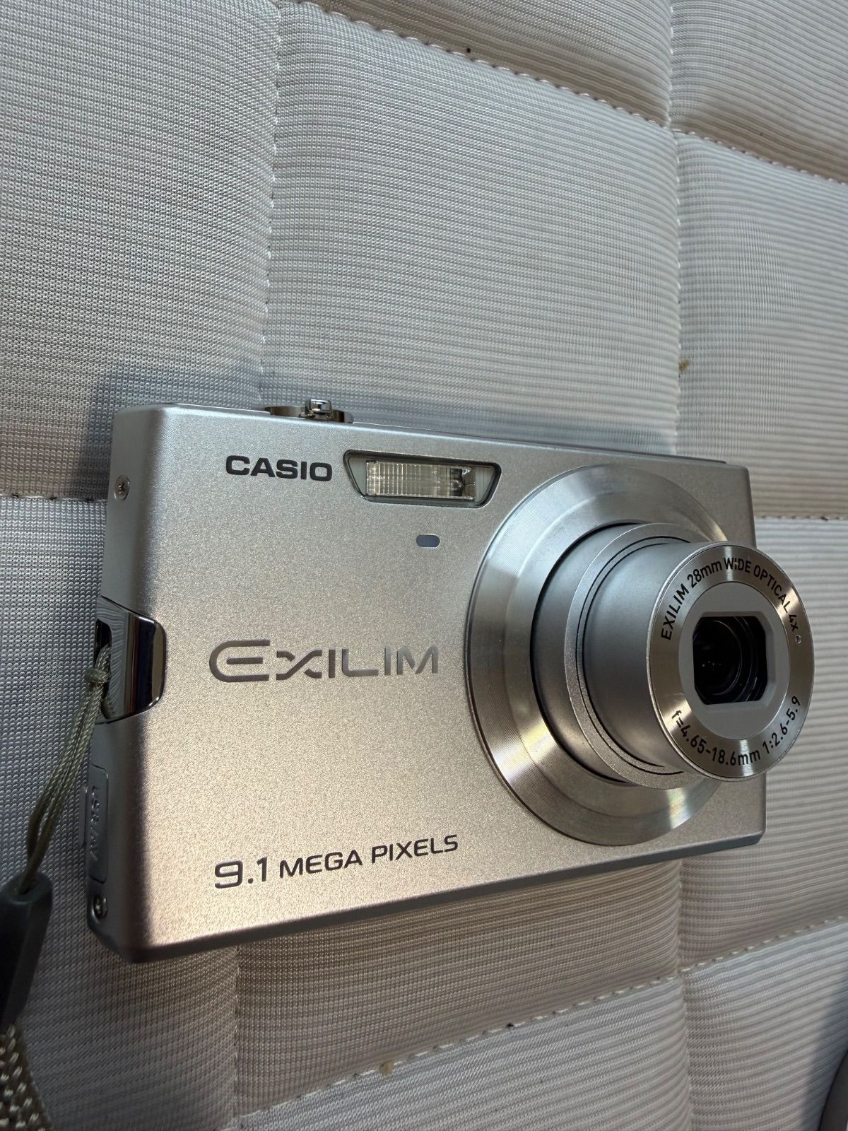 CASIO EXILIM EX-Z250 シルバー - メルカリ