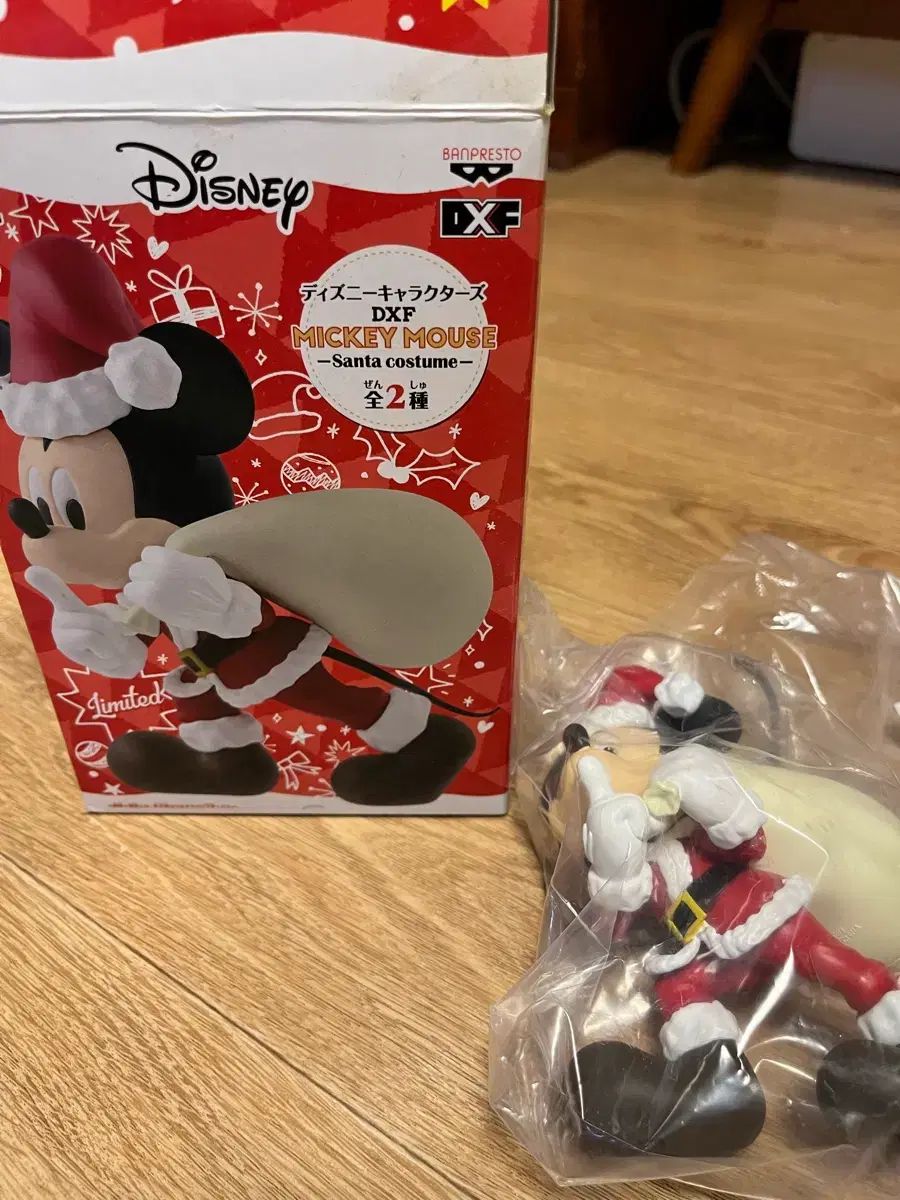 ディズニー DXF サンタミッキーマウス