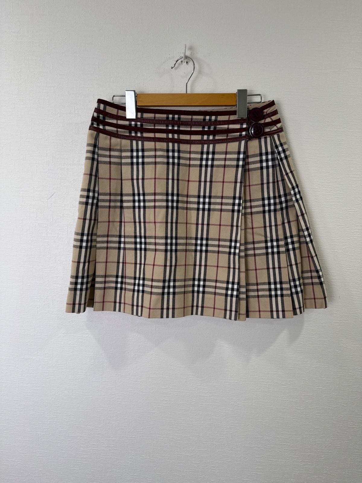 S00507｜BURBERRY｜バーバリー｜ミニスカート｜ノバチェック｜チェック柄｜ロゴボタン｜ベージュ｜レディース｜M｜コットン｜ハイブランド｜古着｜USA古着｜ヴィンテージ｜90S｜Y2K｜アメカジ｜英国｜フォロー割｜今期トレンド