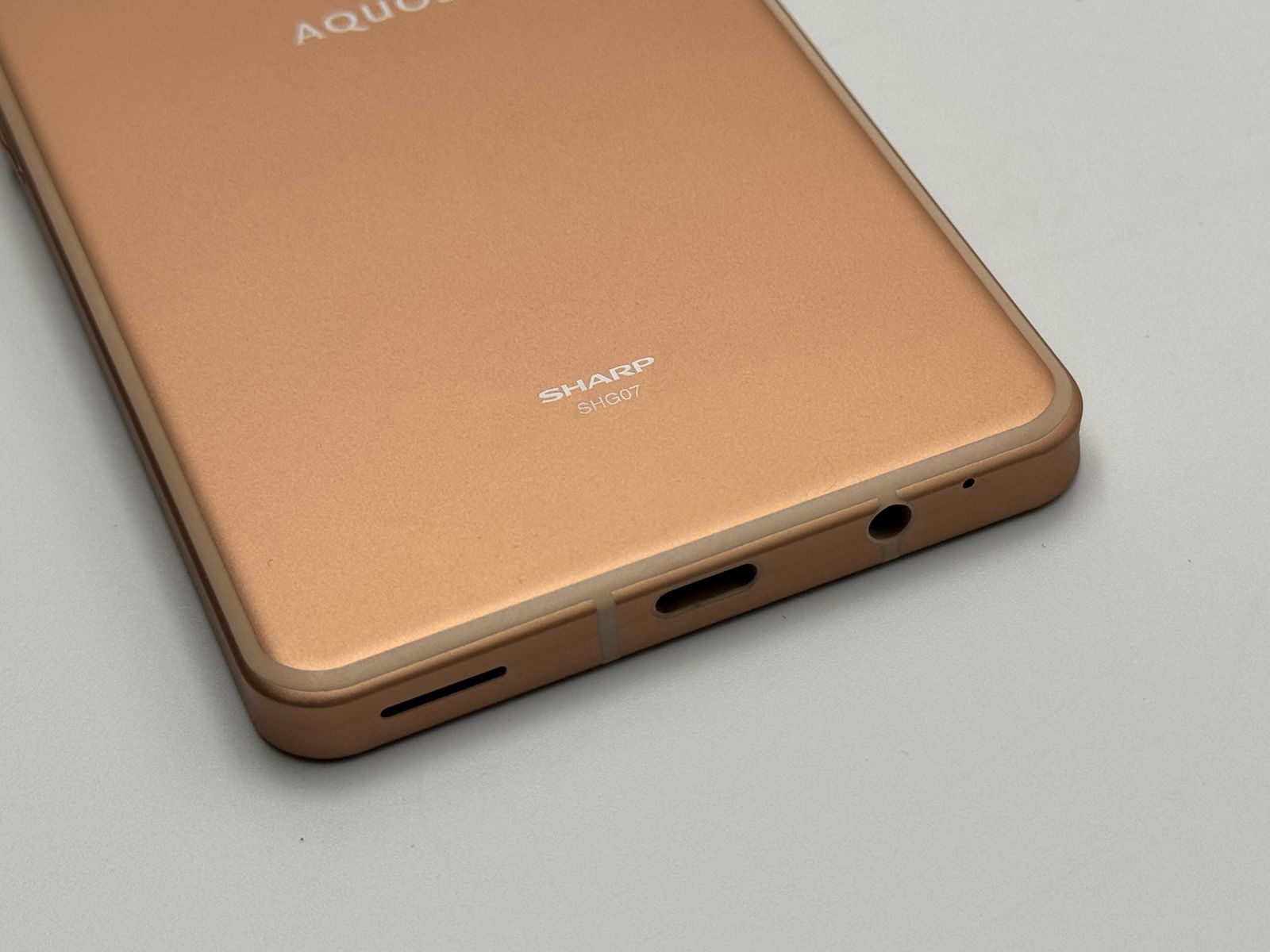 箱付き訳あり中古B】AQUOS sense6s SHG07 ライトカッパー SIMフリー 白