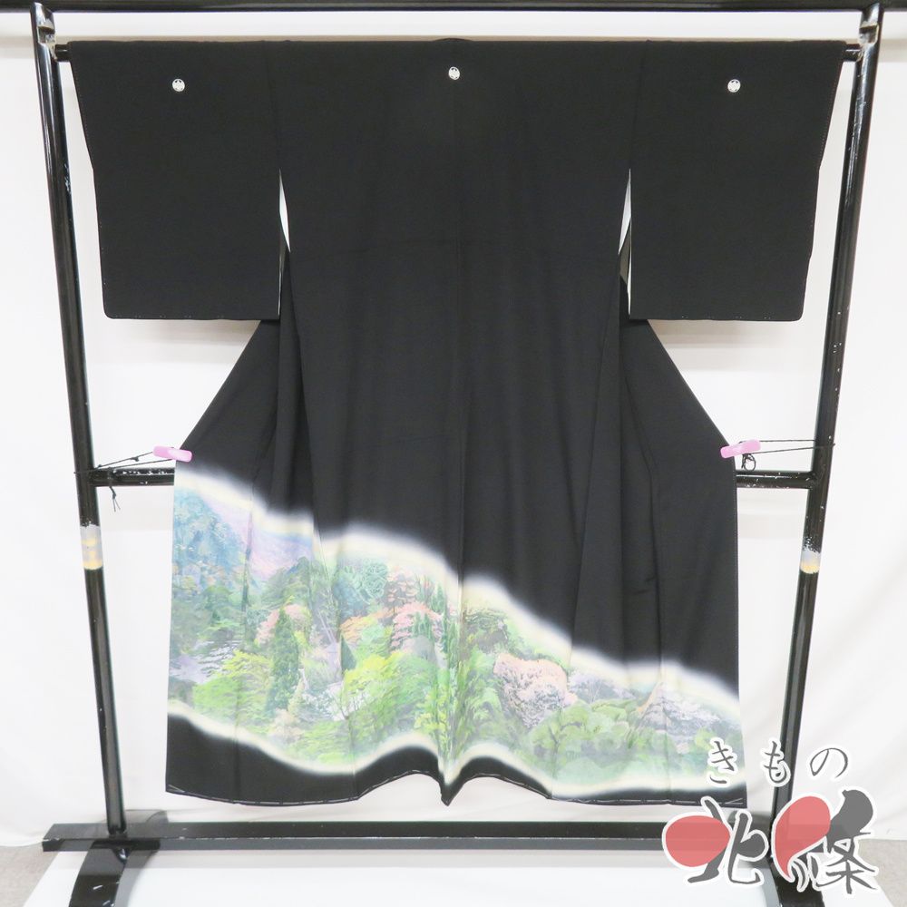 黒留袖 着物 未使用 正絹 袷 フォーマル 五つ紋 乱針刺繍 中国刺繍 風景 木々の図 黒色 身丈146cm 裄65.5cm SA きもの北條 A1384-4