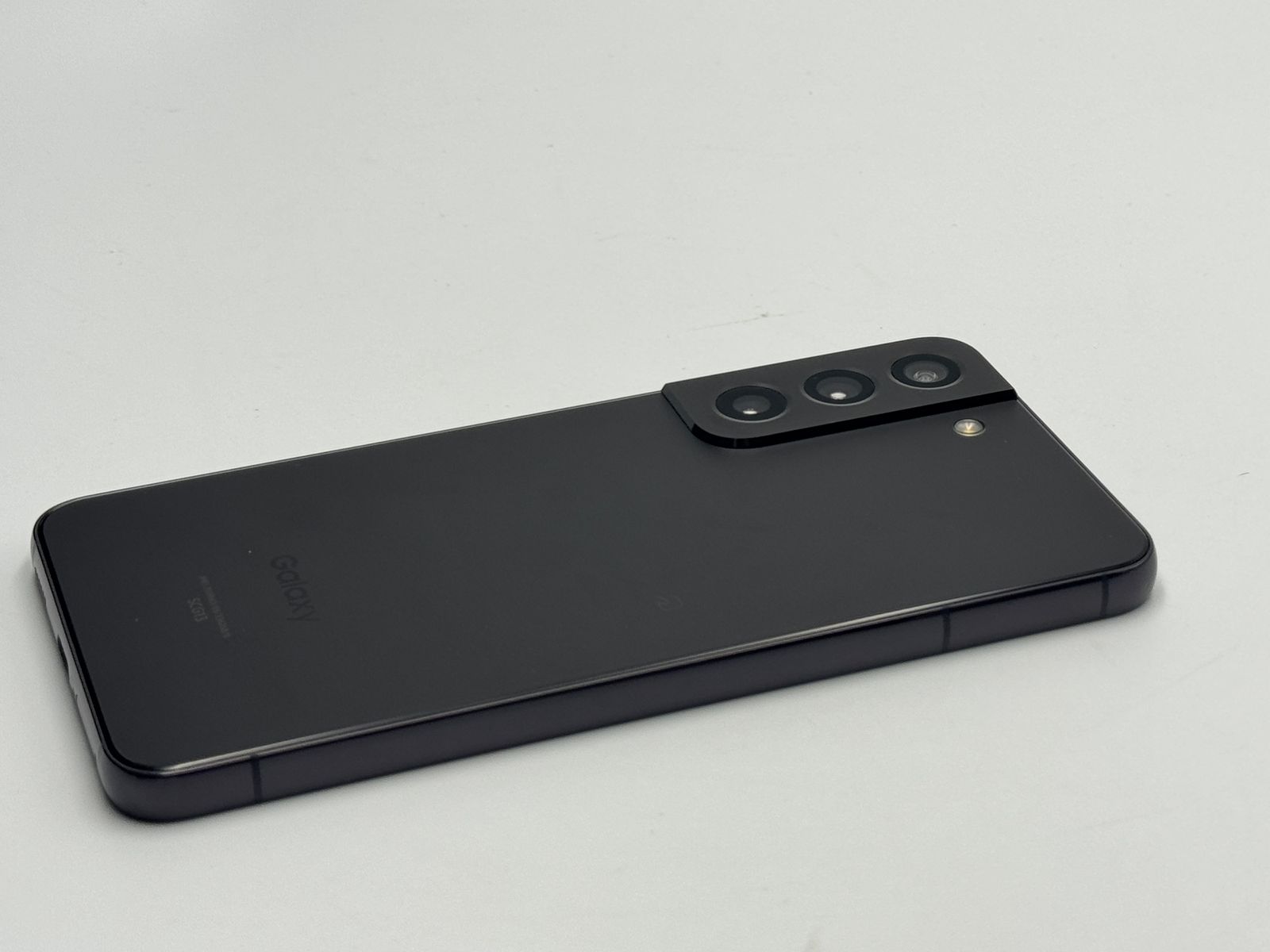 Galaxy S22 SCG13 256GB ファントムブラック SIMフリー - メルカリ
