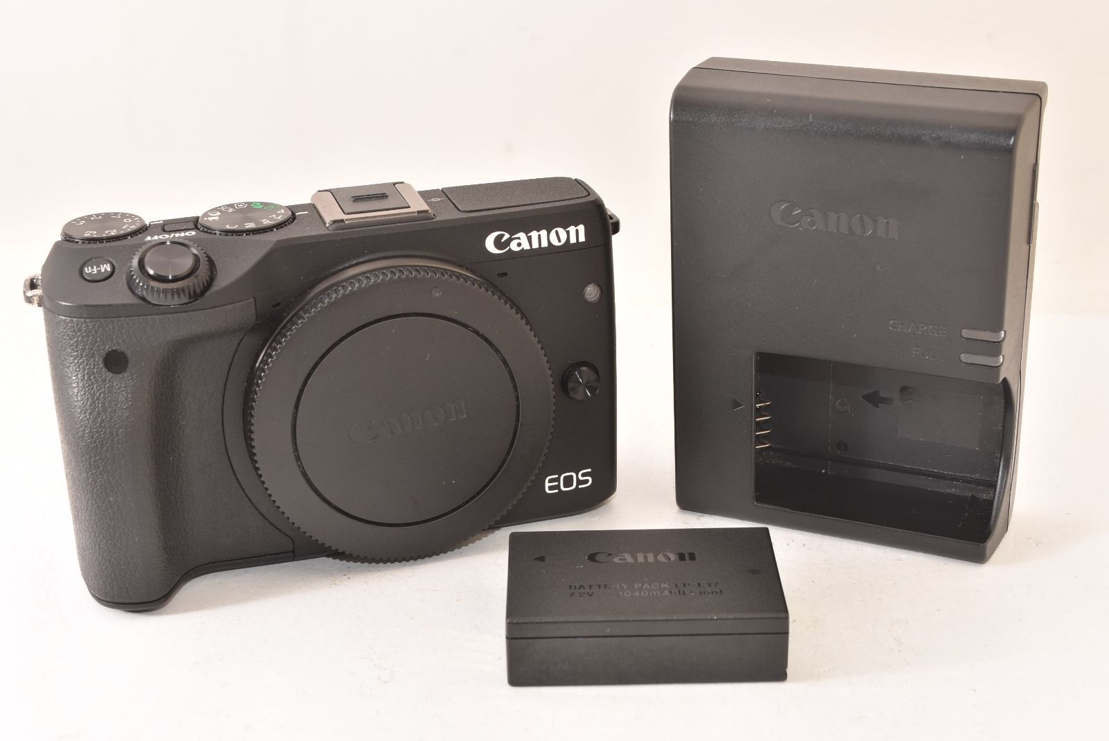 ★美品★ Canon キャノン EOS M3 ボディ ブラック ミラーレス一眼カメラ 2606125