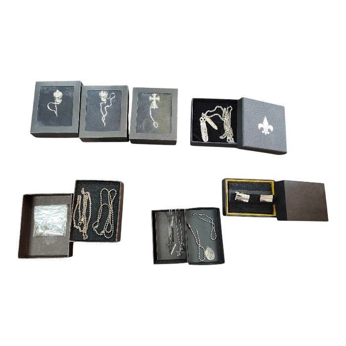 M06099 メンズアクセサリーセット ブローチ ネックレス カフス dunhill（ダンヒル） シルバーアクセサリー ファッション おしゃれ 十字架 羽根 ドクロ