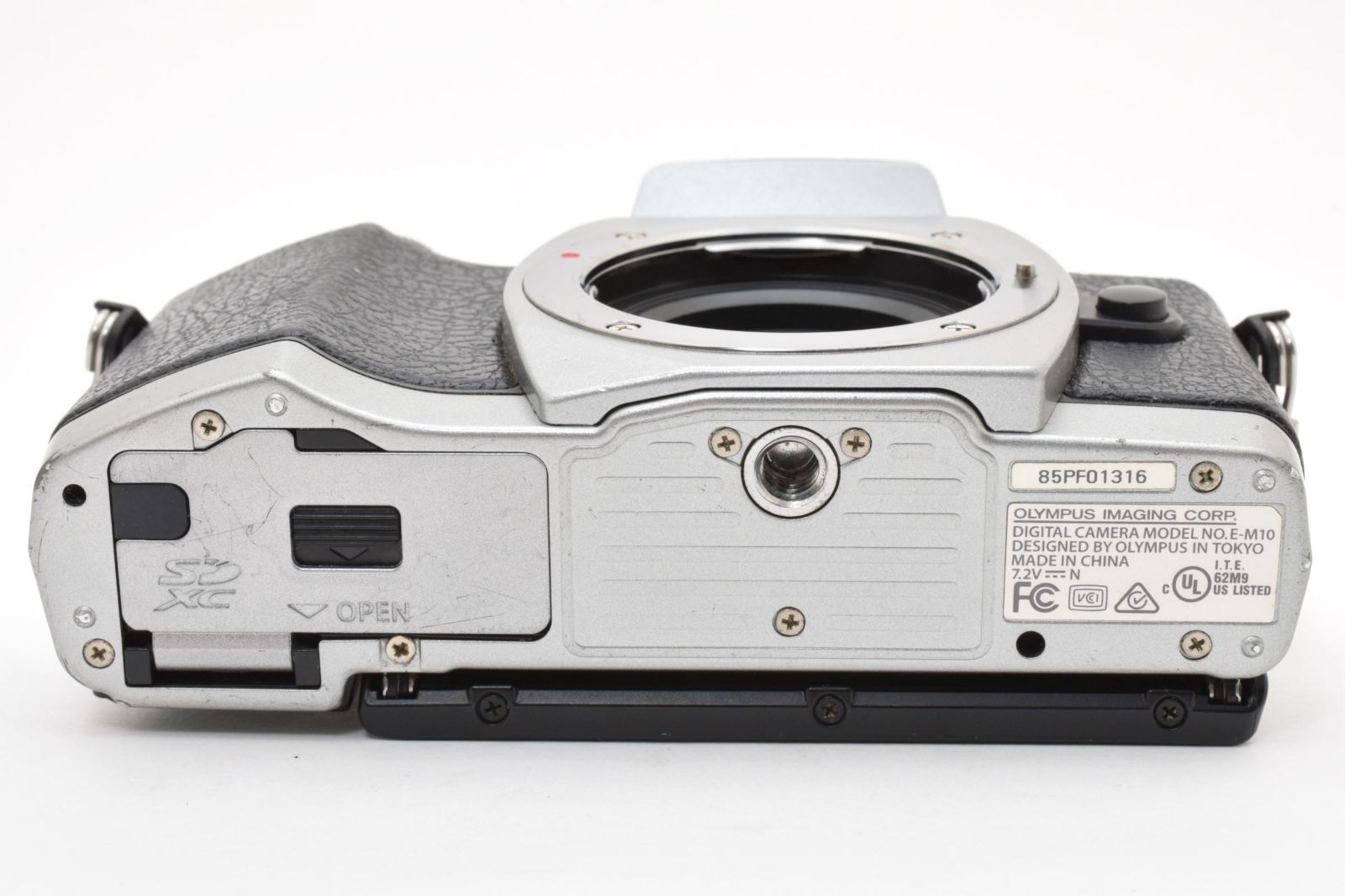 ☆ジャンク☆オリンパス OLYMPUS OM-D E-M10 ボディ シルバー☆ L50