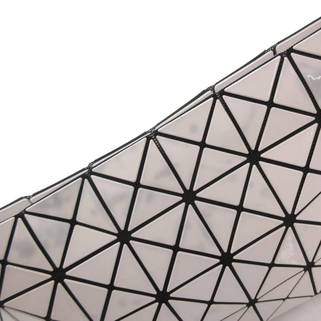 バオバオ イッセイミヤケ BAOBAO ISSEY MIYAKE クラッチバッグ