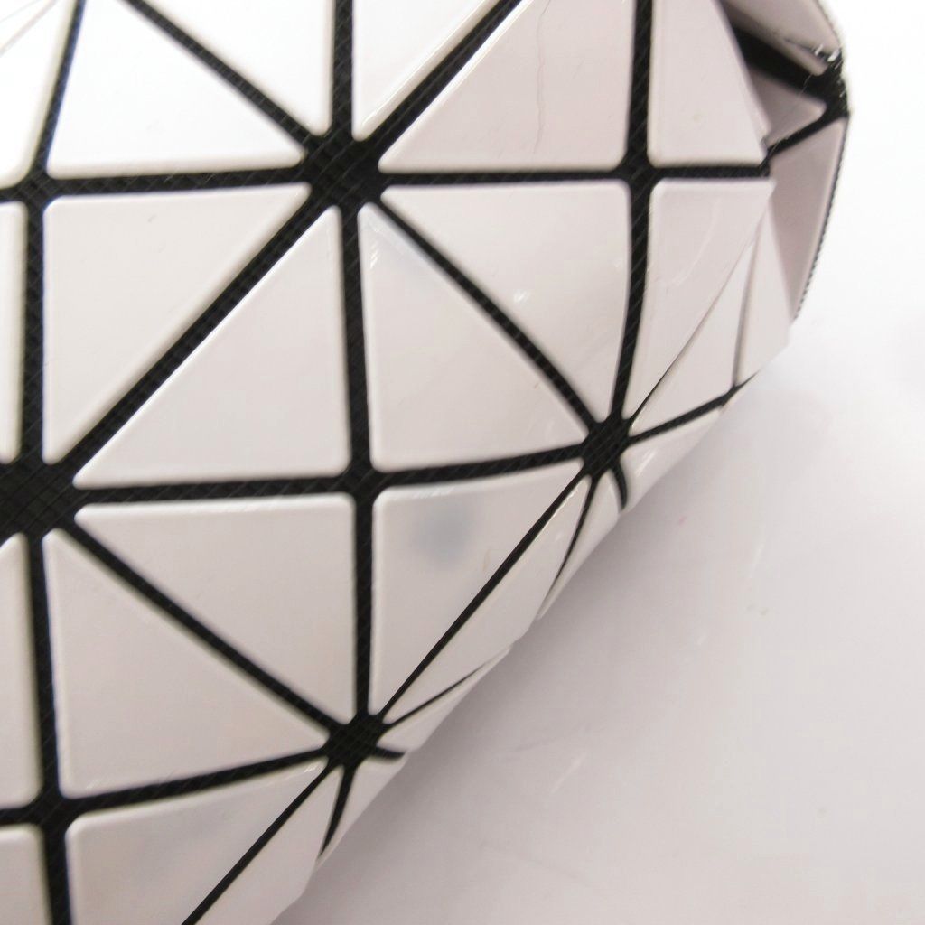バオバオ イッセイミヤケ BAOBAO ISSEY MIYAKE クラッチバッグ