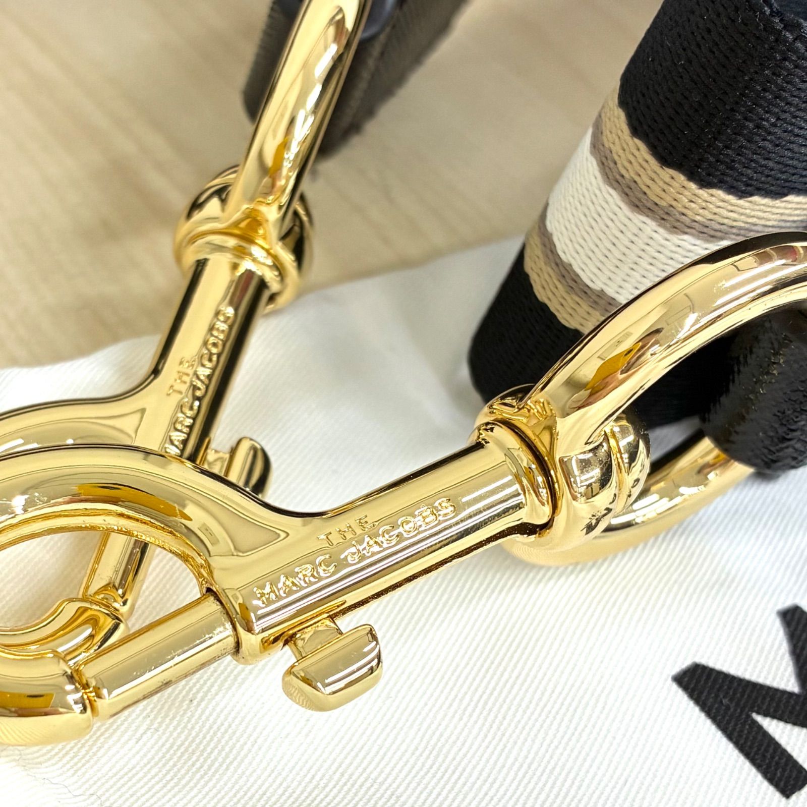 マークジェイコブス MARC JACOBS】ほぼ新品！ザ•スナップショット 