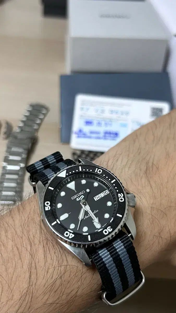 SEIKO 5 スポーツ オートマチック SRPK91K1 出品