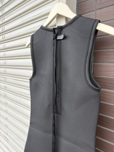 訳あり Beached Days Wetsuits ロゴパッチ 2mm スキンロングジョン L