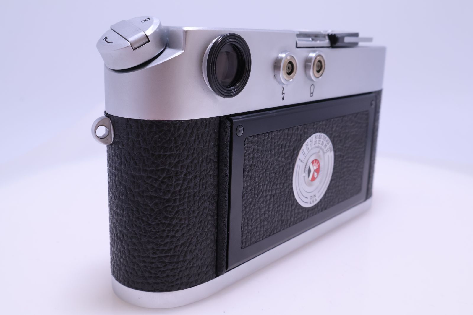 美品】LEICA M4 ボディ クローム シリアル127万台 - メルカリ
