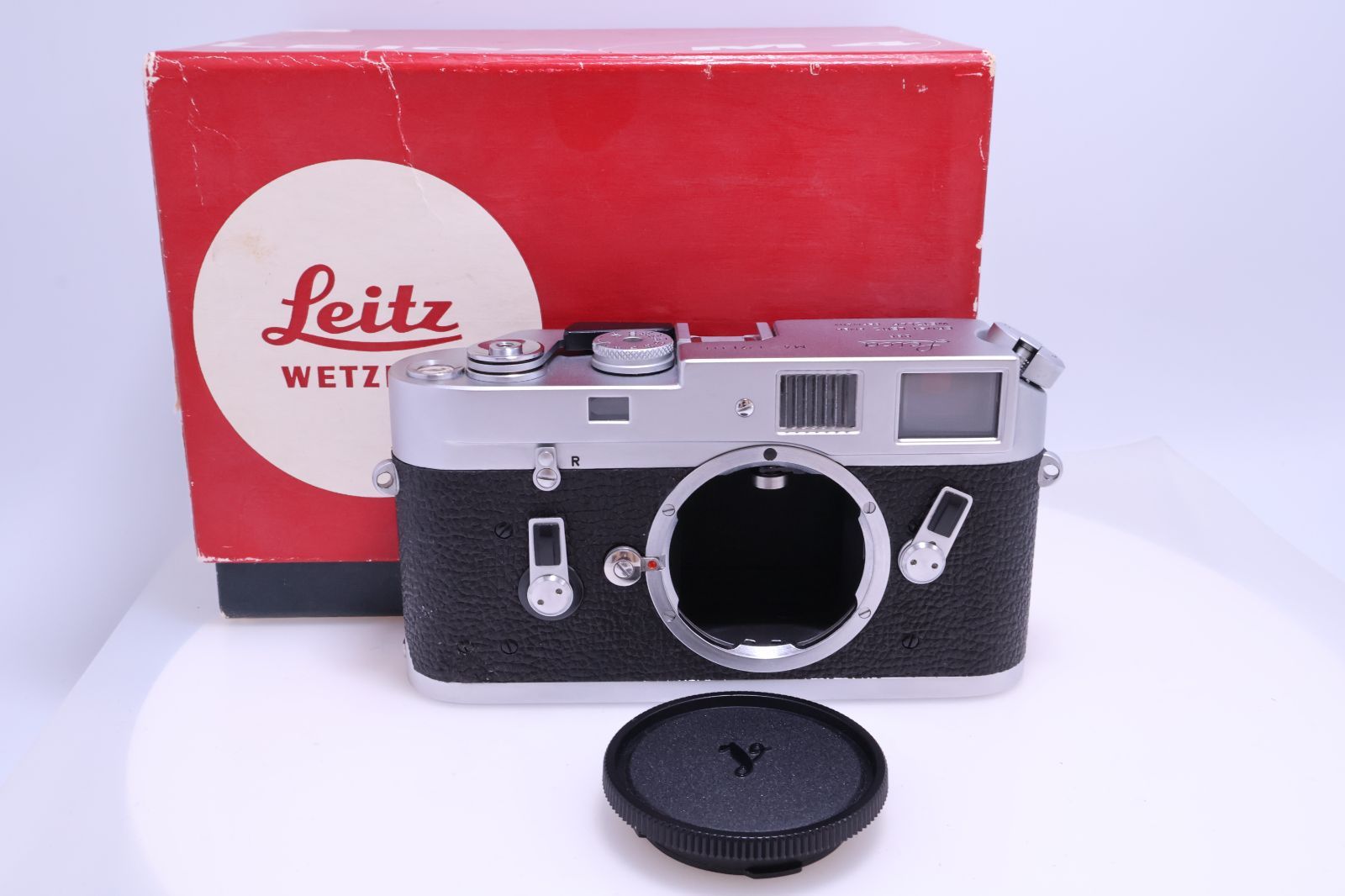 Leica M4 ボディ 美品】LEICA M4 ボディ クローム シリアル127万台 - メルカリ
