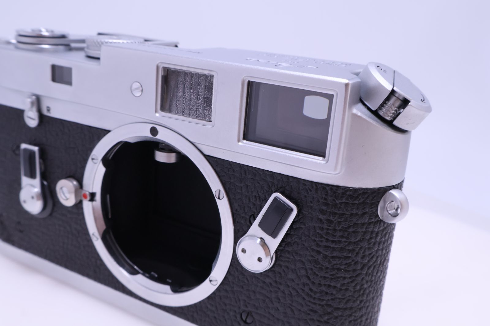 美品】LEICA M4 ボディ クローム シリアル127万台 - メルカリ