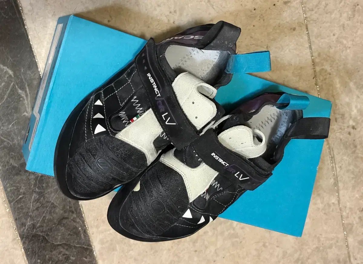 SCARPA(スカルパ) IN(イン)STINCT VSR LV 41サイズ