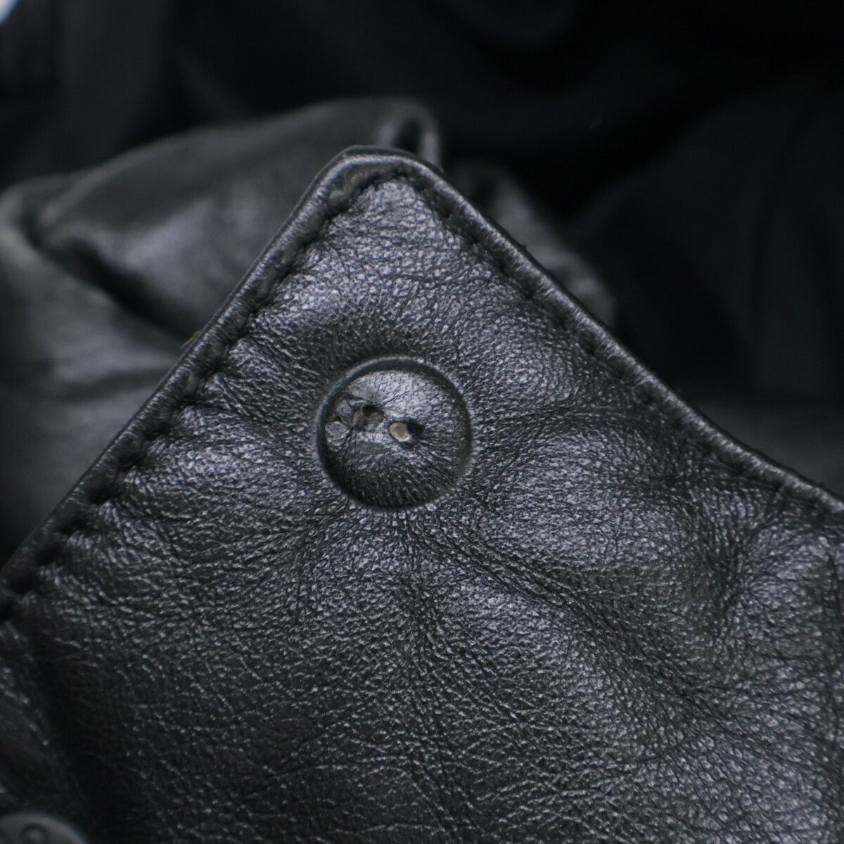 MONCLER モンクレール 茶タグ レザー フーデッド ダウン O - メルカリ