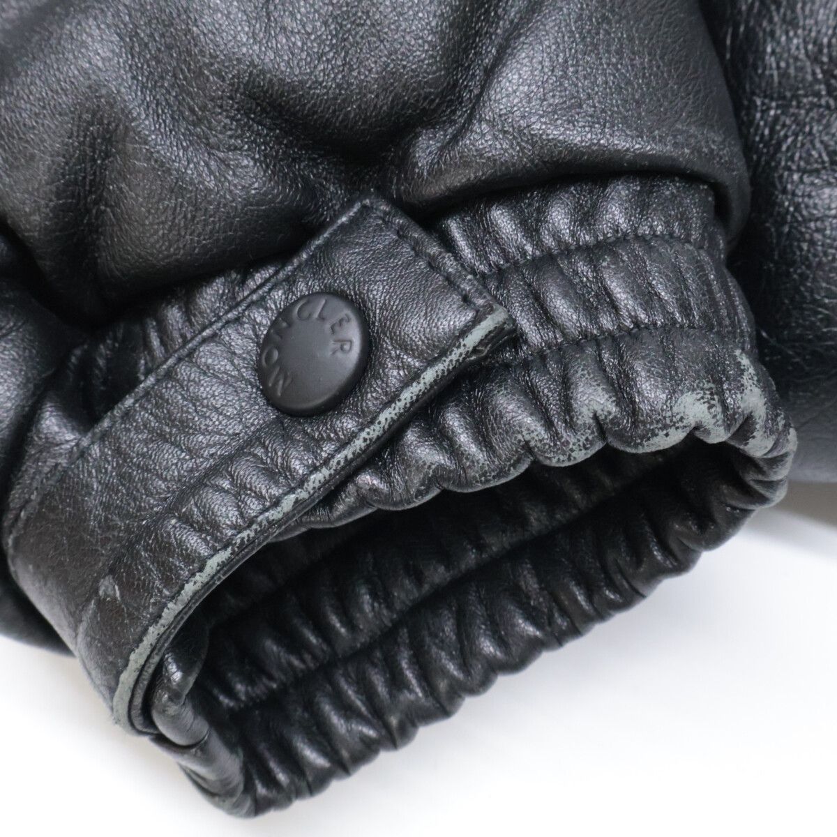 MONCLER モンクレール 茶タグ レザー フーデッド ダウン O - メルカリ