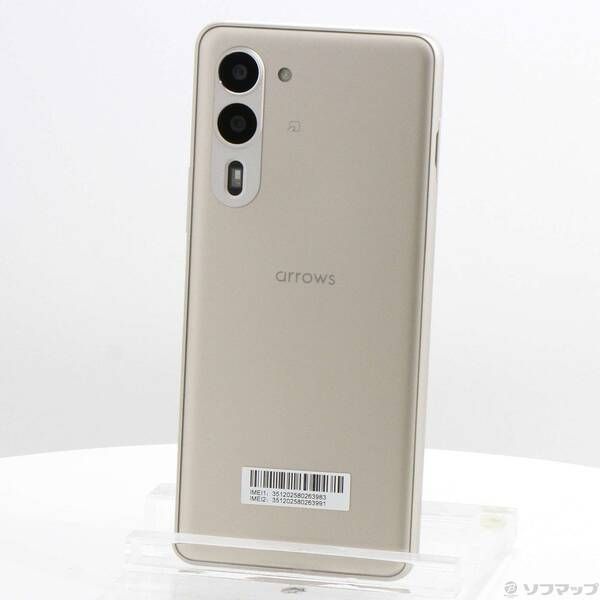 ソフマップ 〔展示品〕 arrows We2 Plus M06 256GB シャンパンシルバー ASMC06004 SIMフリー【276】